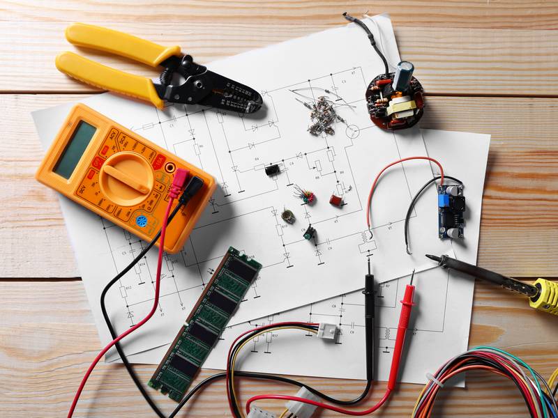 How Can Electrical Contractors Help You?